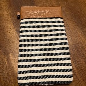 Thirty one eyeglass case